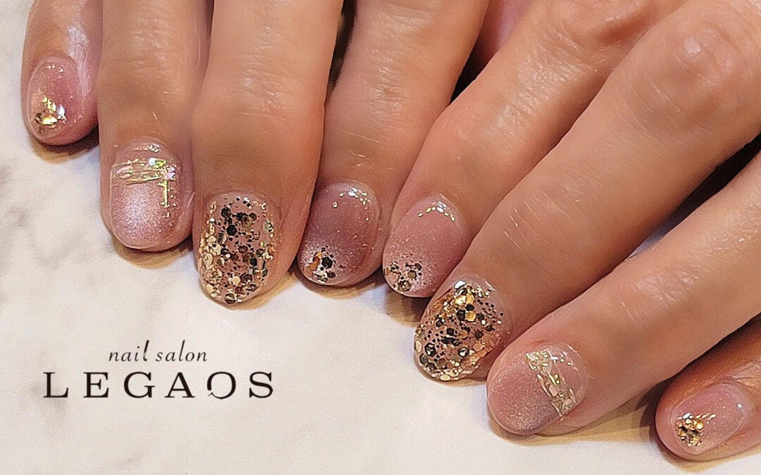 肌なじみのいいピンクベージュに